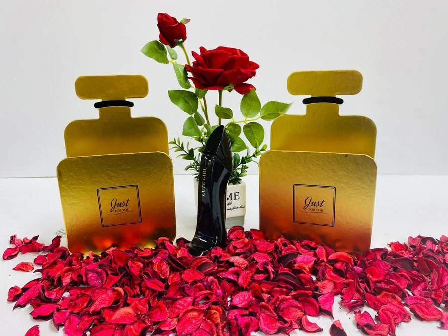 صندوق هدايا عطر + ذهبي
